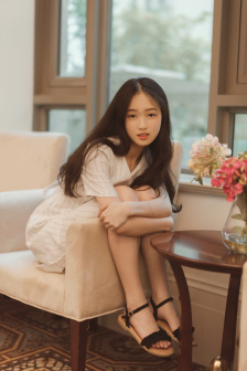 杨思敏裸全乳潘金莲